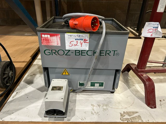 Groz beckert reinigingsmachine - afbeelding 1 van  5