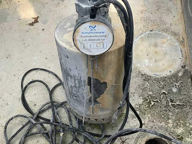 Grundfos hoog debiet pomp (3x) - afbeelding 1 van  7