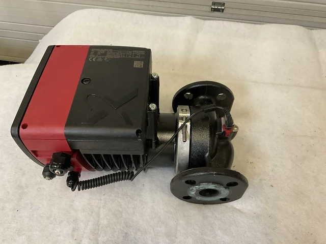Grundfos magna3 32-120 f 220 circulatiepomp - afbeelding 6 van  7