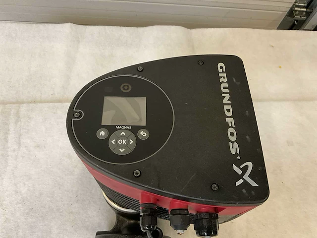 Grundfos magna3 40-120 f 250 circulatiepomp - afbeelding 2 van  7