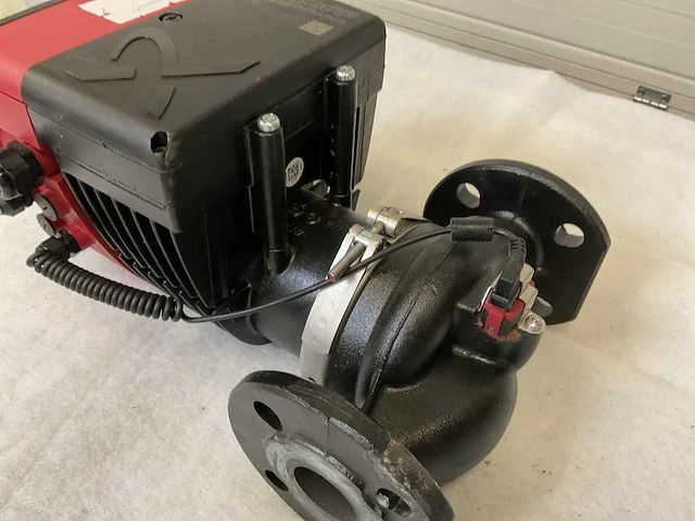 Grundfos magna3 40-120 f 250 circulatiepomp - afbeelding 7 van  7
