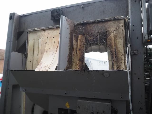 Grupo giró - afbeelding 24 van  24