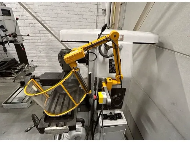 Grupp uf 100 universele freesmachine - afbeelding 3 van  9