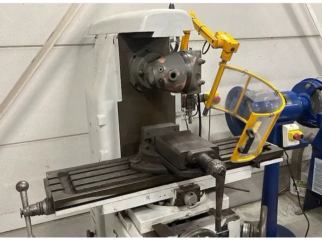 Grupp uf 100 universele freesmachine - afbeelding 5 van  9