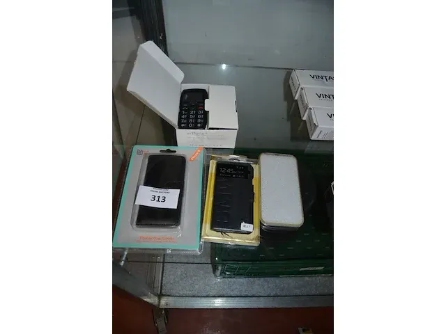Gsm artfone, 3 smartphone hoesjes - afbeelding 1 van  5
