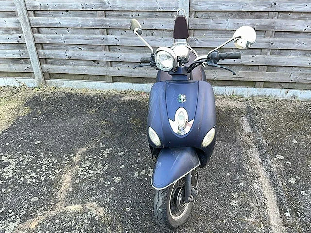 Gts piemonte scooter - afbeelding 2 van  7