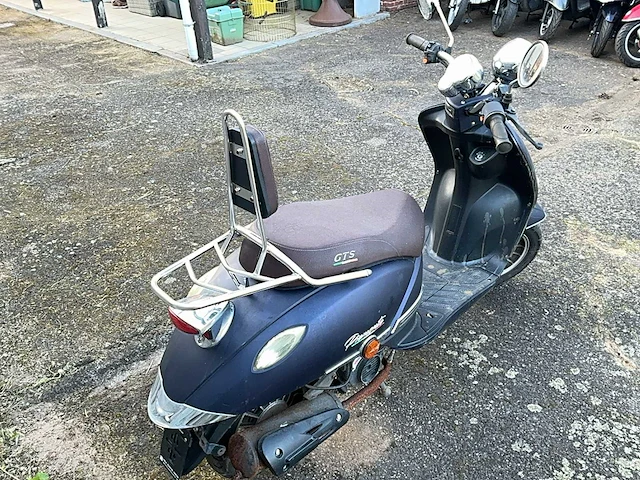 Gts piemonte scooter - afbeelding 4 van  7