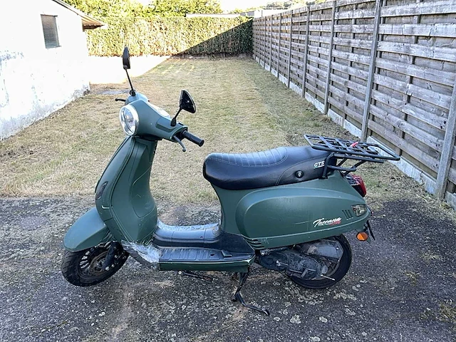 Gts toscana scooter - afbeelding 5 van  7