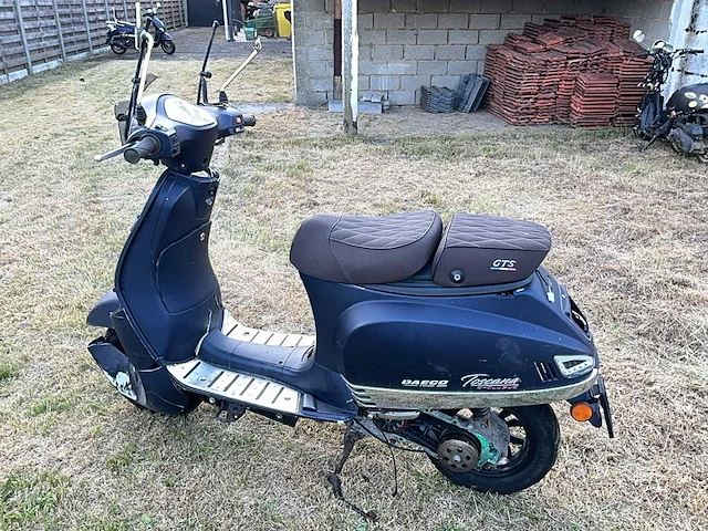 Gts toscana scooter - afbeelding 6 van  6