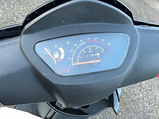 Gts vici scooter - afbeelding 7 van  9