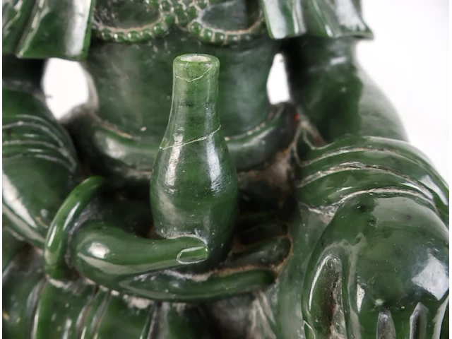 Guan yin beeld groene jade - afbeelding 11 van  16
