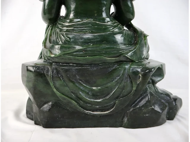 Guan yin beeld groene jade - afbeelding 15 van  16