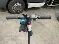 Guardo e-scooter swift 200 elektrische step - afbeelding 4 van  8