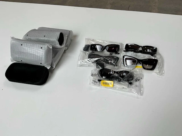 Gucci zonnebril (5x) - afbeelding 1 van  8