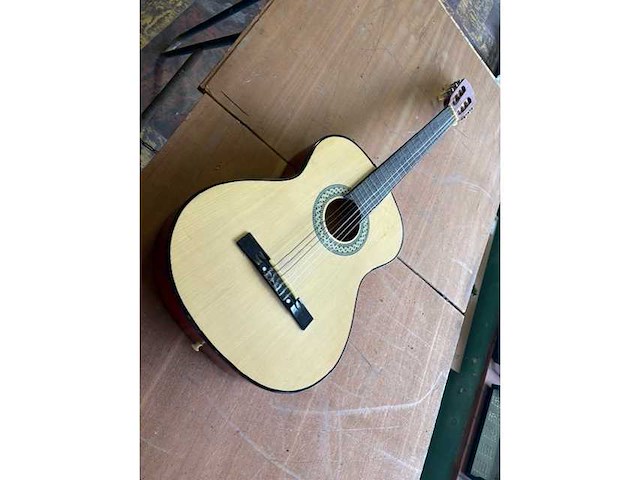 Guitar - afbeelding 3 van  6