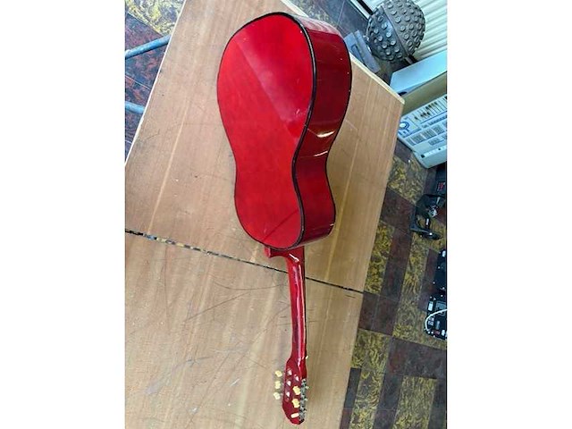 Guitar - afbeelding 6 van  6