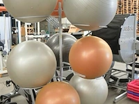 Gymball ballen &- fitnessbal houder - afbeelding 2 van  3
