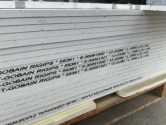 Gyproc geperforeerde platen - 3 modellen totaal 63 platen - afbeelding 6 van  9