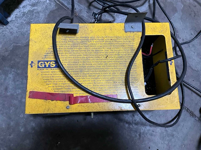 Gys ca350 acculader - afbeelding 4 van  6