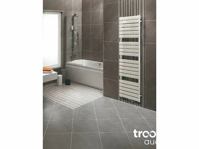 H1760xb600 mat wit badkamerradiator farko solo - afbeelding 4 van  4