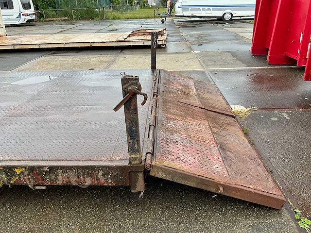 Haakarm plateau container laadvloer flat platte afzetcontainer - afbeelding 2 van  11