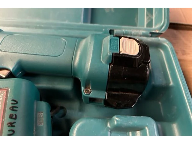 Haakse boormachine makita - afbeelding 3 van  6