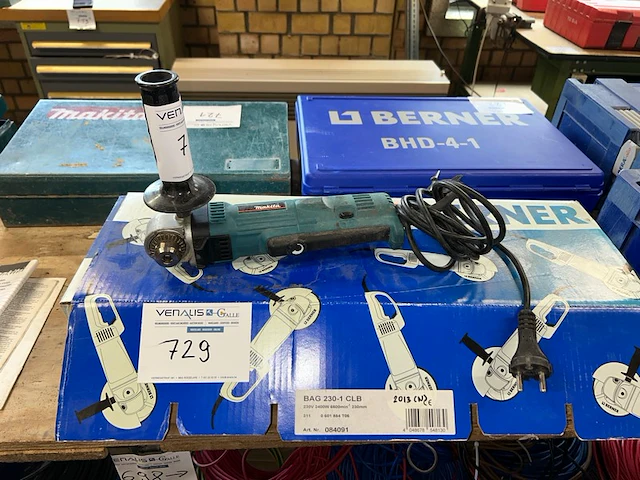 Haakse boormachine makita - afbeelding 1 van  5