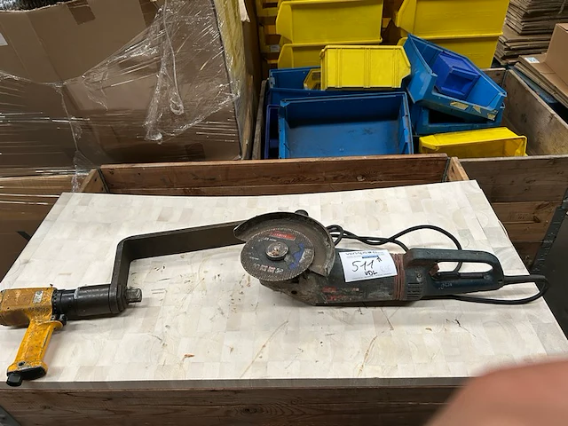 Haakse slijper bosch, slagmoersleutel altlas copco - afbeelding 1 van  7