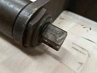 Haakse slijper bosch, slagmoersleutel altlas copco - afbeelding 3 van  7