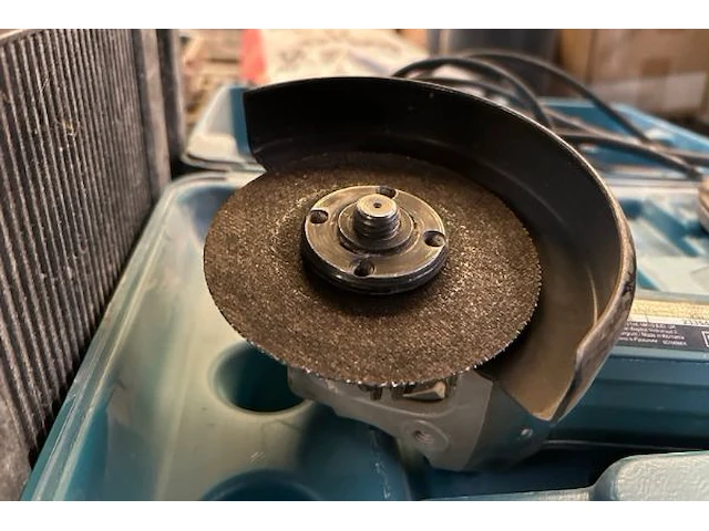 Haakse slijper makita - afbeelding 2 van  5