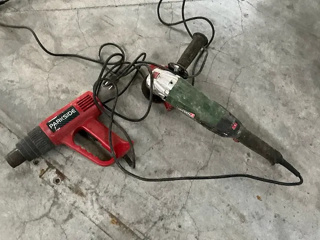 Haakse slijpmachine en heteluchtpistool parkside - afbeelding 1 van  8