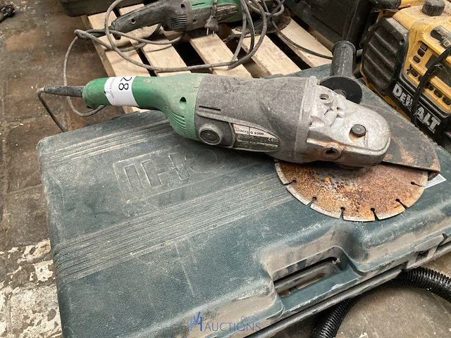 Haakse slijpmachine hitachi - afbeelding 1 van  3