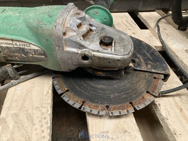 Haakse slijpmachine hitachi - afbeelding 2 van  3
