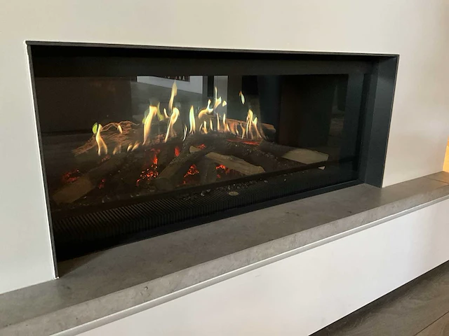 Haard kalfire e-one incl. haardwand - afbeelding 2 van  9
