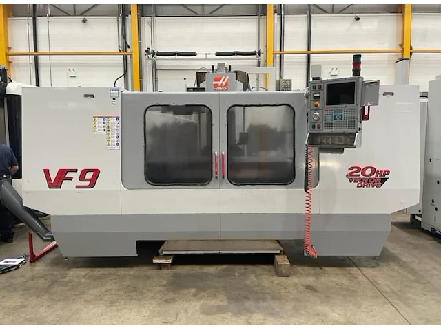 Haas vf 9 cnc verticaal bewerkingscentrum - afbeelding 1 van  9