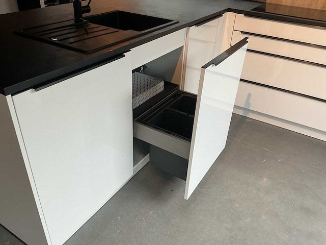 Hacker concept keukenopstelling - afbeelding 4 van  29