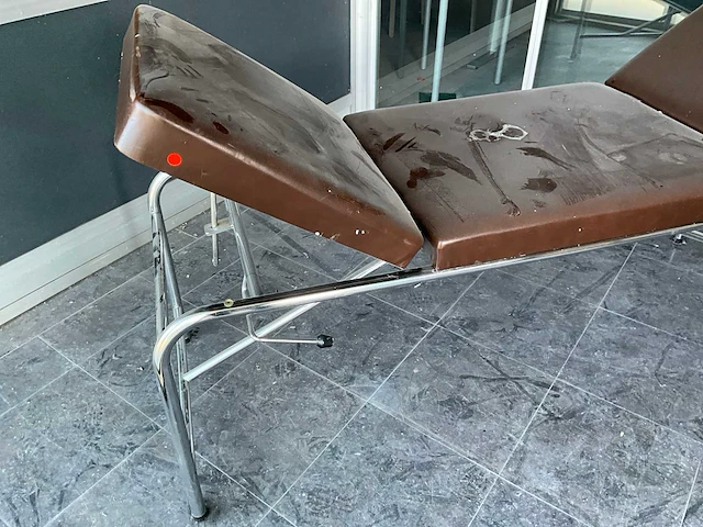 Haelvoet behandeltafel - afbeelding 2 van  8