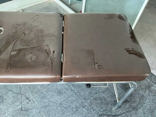 Haelvoet behandeltafel - afbeelding 7 van  8