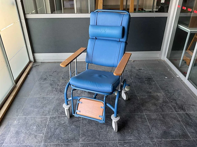 Haelvoet mobiele ziekenhuisstoel (4x) - afbeelding 1 van  8