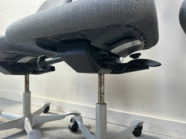 Hag - 05 - bureaustoelen (4x) - afbeelding 4 van  6