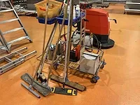 Hako hakomatic e/b 450/530 vloerreiniger - afbeelding 4 van  12