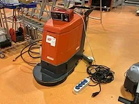 Hako hakomatic e/b 450/530 vloerreiniger - afbeelding 6 van  12