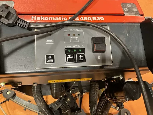 Hako hakomatic e/b 450/530 vloerreiniger - afbeelding 8 van  12