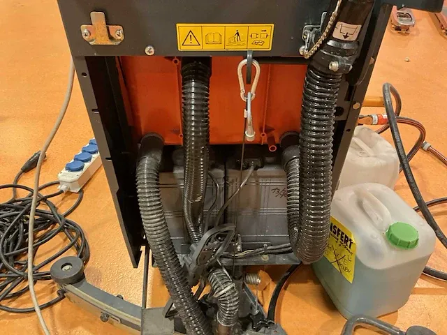 Hako hakomatic e/b 450/530 vloerreiniger - afbeelding 9 van  12