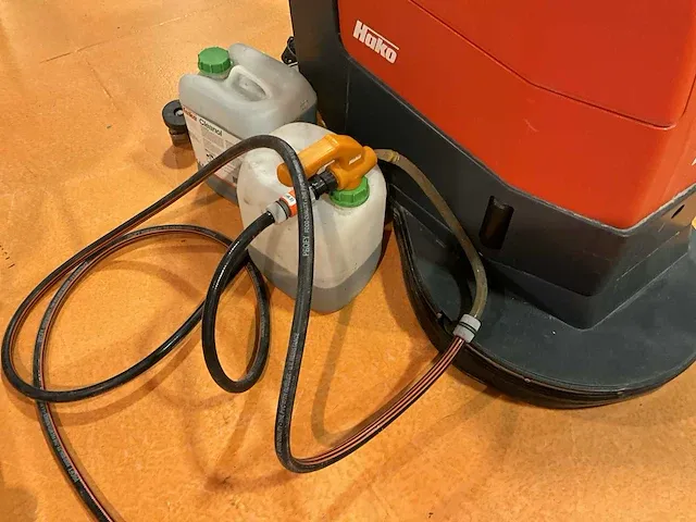 Hako hakomatic e/b 450/530 vloerreiniger - afbeelding 11 van  12