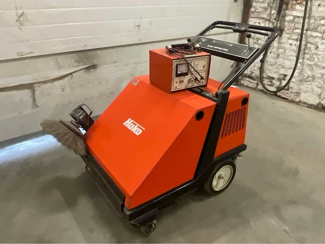 Hako hamster 800 e veegmachine, zelf aangedreven - afbeelding 1 van  11