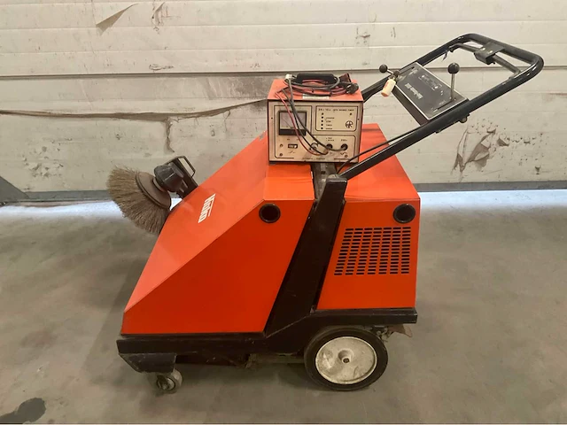 Hako hamster 800 e veegmachine, zelf aangedreven - afbeelding 4 van  11
