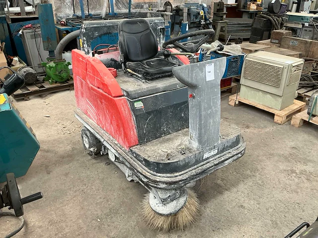 Hako jonas 980 eh zelfrijdende veegmachine - afbeelding 3 van  10
