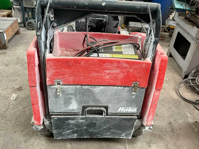 Hako jonas 980 eh zelfrijdende veegmachine - afbeelding 7 van  10