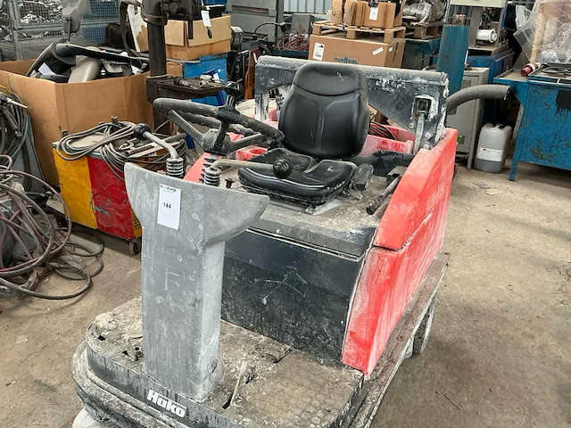 Hako jonas 980 eh zelfrijdende veegmachine - afbeelding 8 van  10